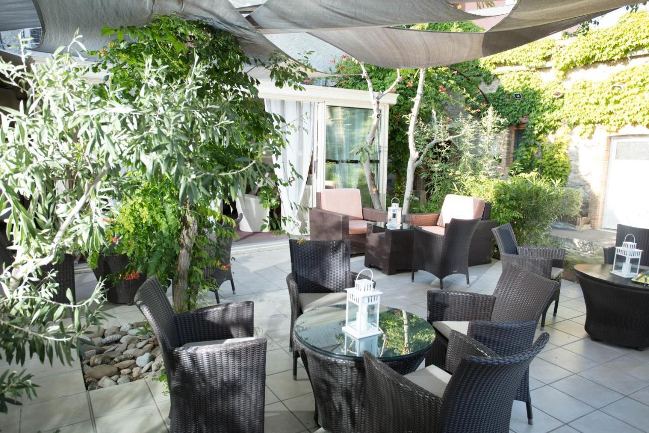 فندق Logis Auberge Cote Jardin Lézignan-Corbières المظهر الخارجي الصورة
